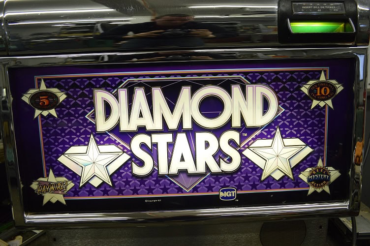 Kilau Diamond Stars Sensasi Main Penuh Percikan Cahaya #1